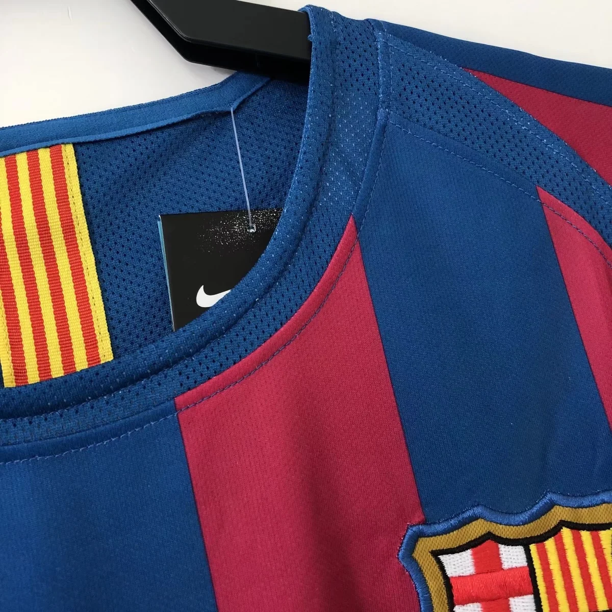Camiseta Barcelona 2005-06 retro foto 2
