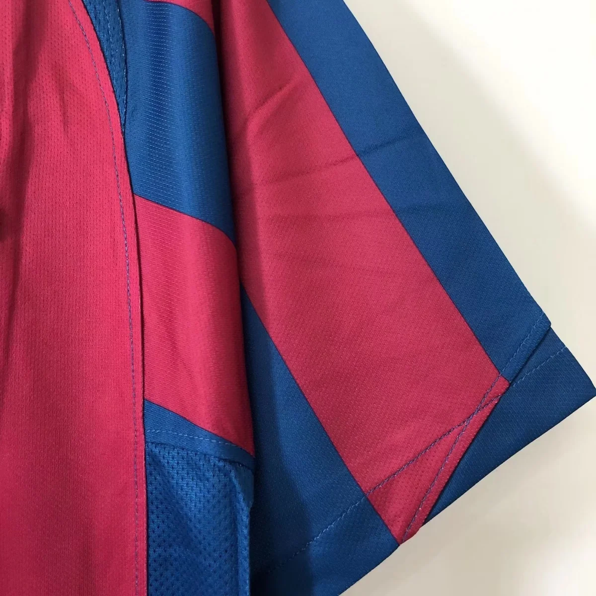 Camiseta Barcelona 2005-06 retro foto 3