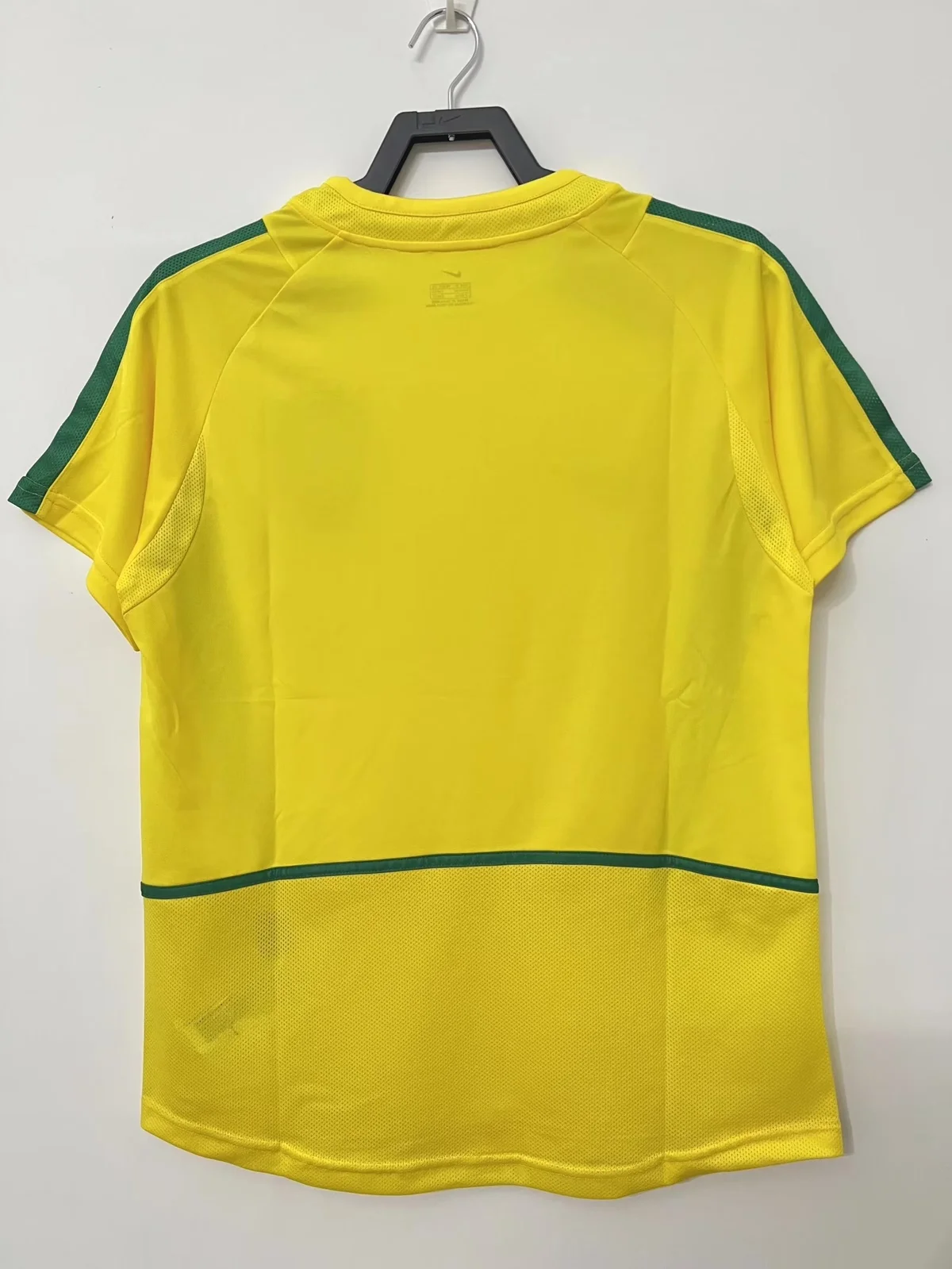 Camiseta Brasil Local 2002 retro foto 6