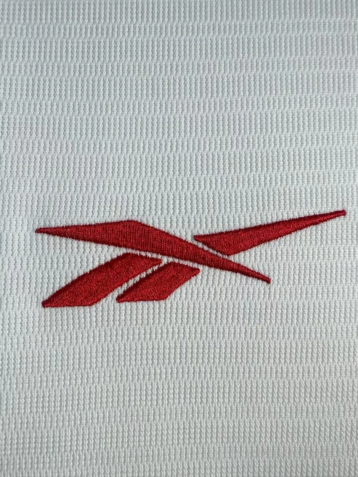 Camiseta Liverpool Visitante 1998/1999 retro foto 6