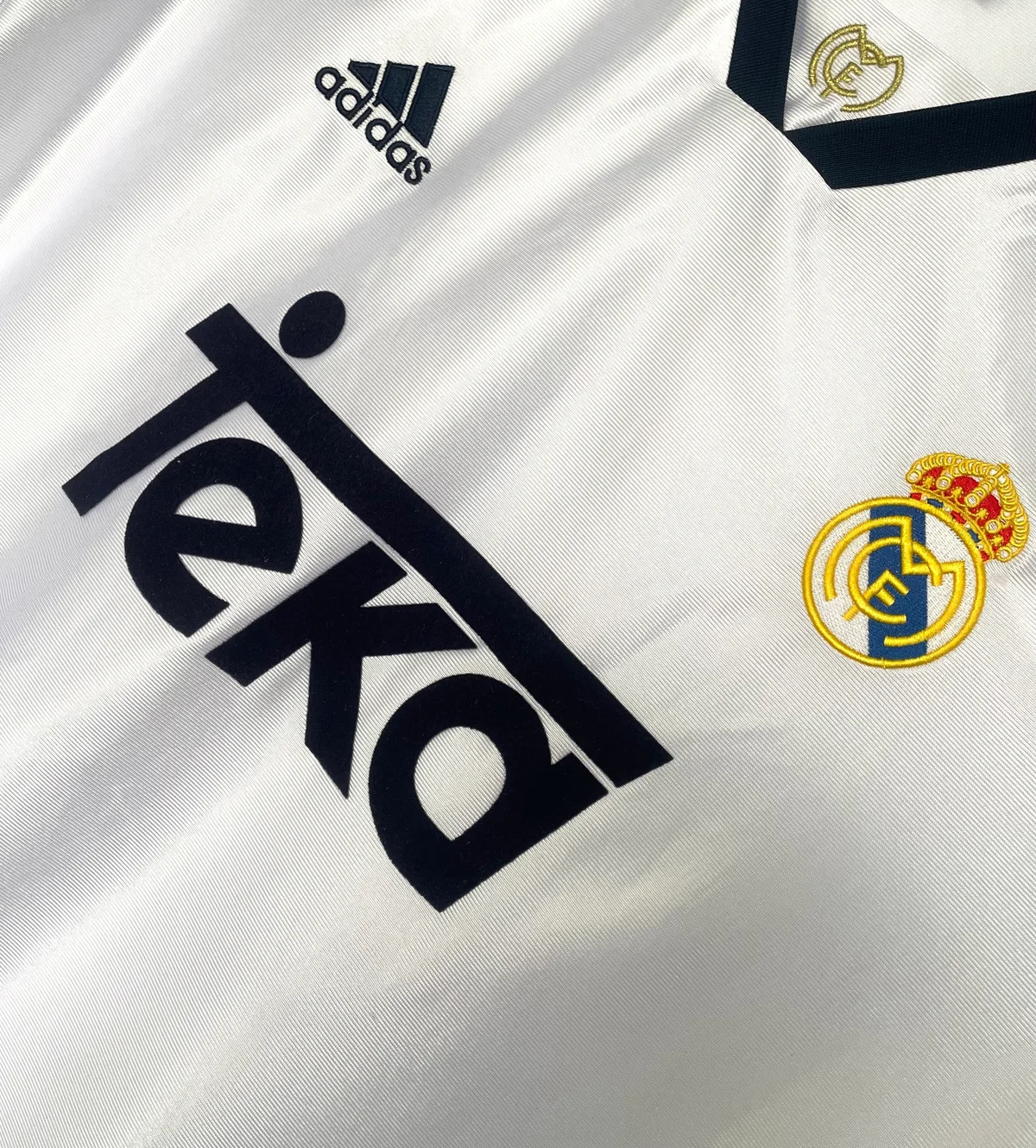 Camiseta Real Madrid 1998-00 retro foto 5