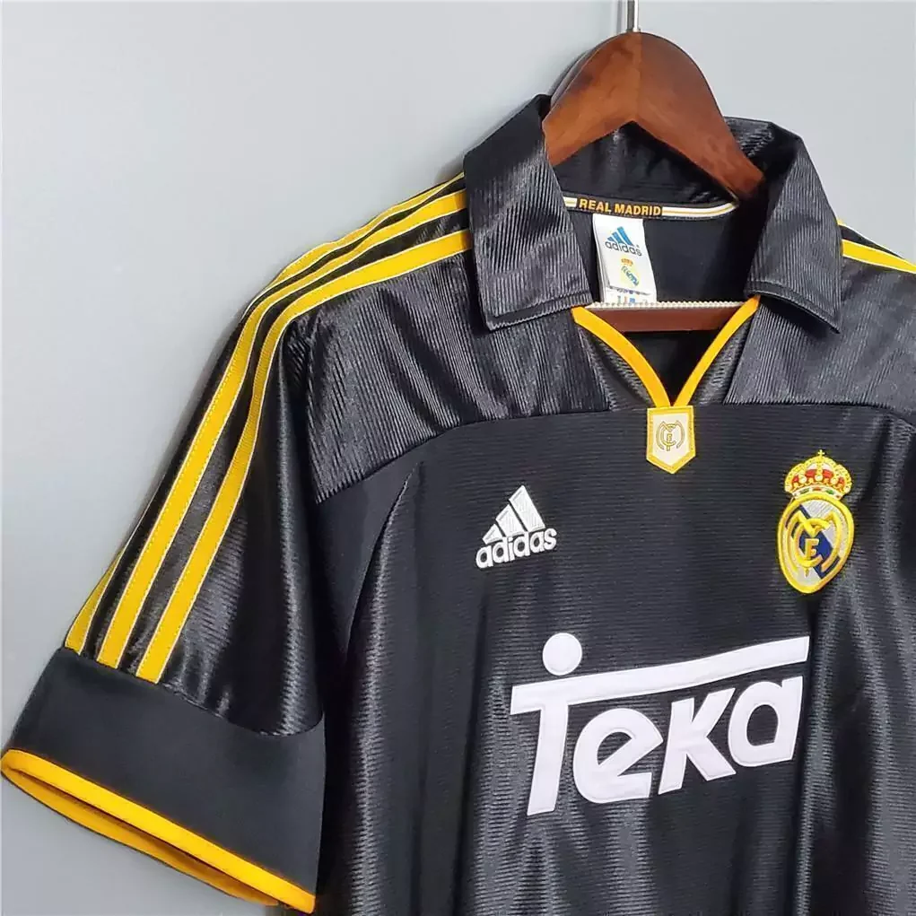 Camiseta Real Madrid Visitante 1999 retro foto 3