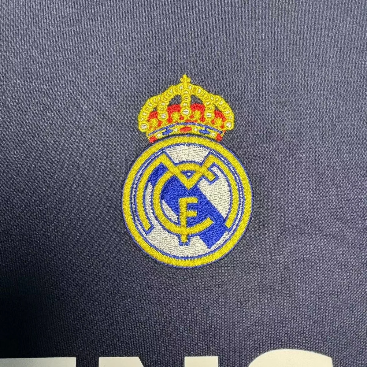 Camiseta Real Madrid Local 2004/2005 retro foto 3
