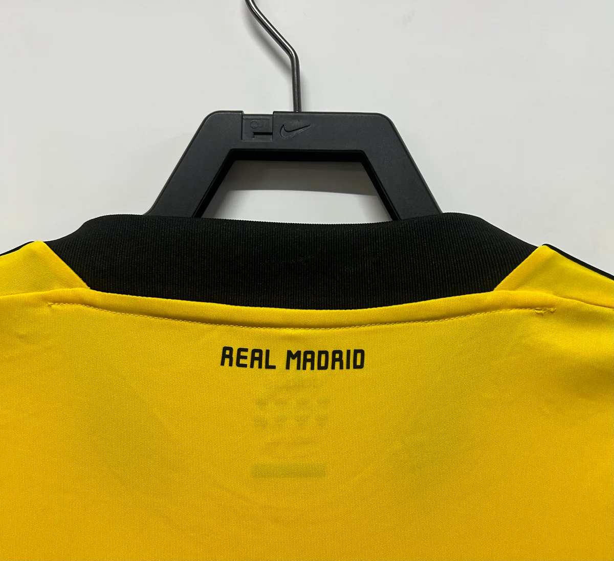 Camiseta Real Madrid Portero 2011/2012 retro foto 6