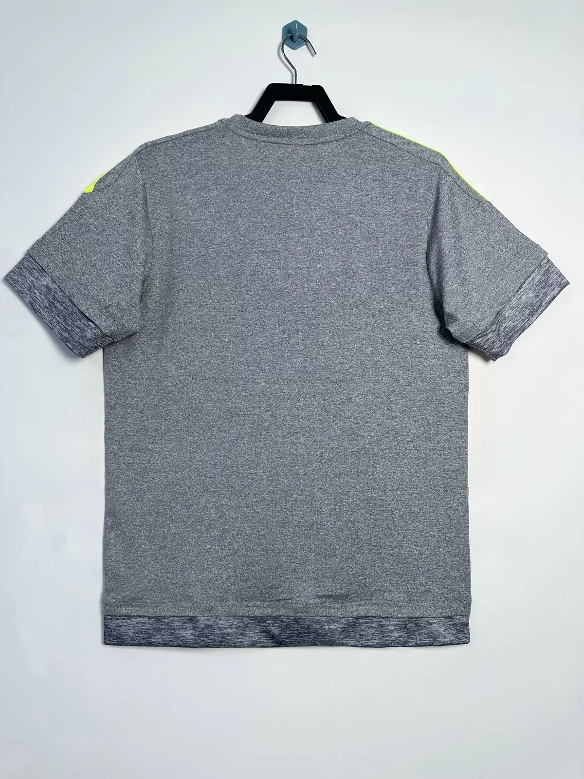 Camiseta Real Madrid Visitante 2015/2016 retro foto 7