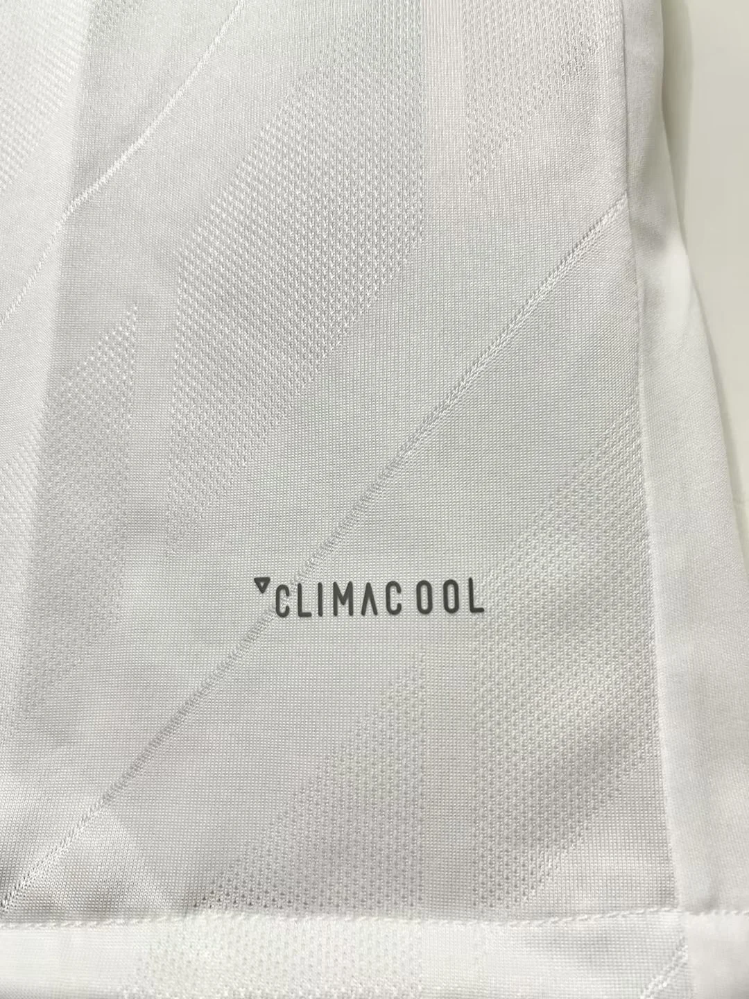 Camiseta Real Madrid Local 2017/2018 retro foto 8