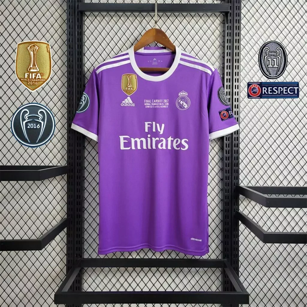 Camiseta Real Madrid Visitante 2017-2018 retro foto 1