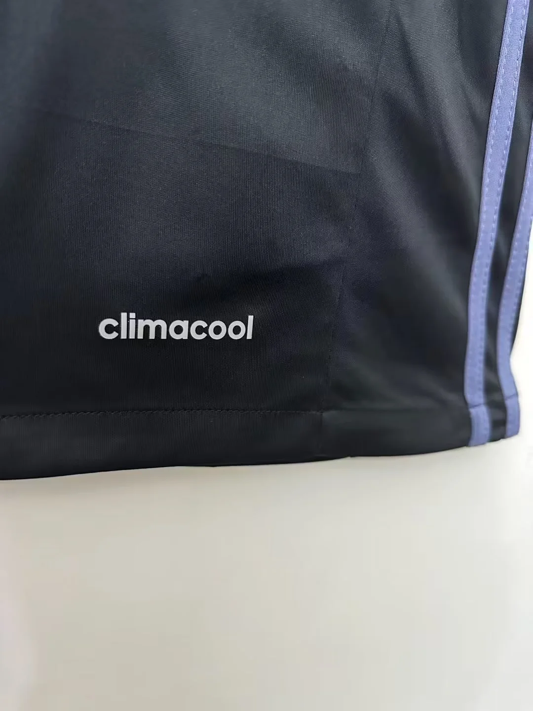 Camiseta Real Madrid Visitante 2 2016-17 retro foto 6