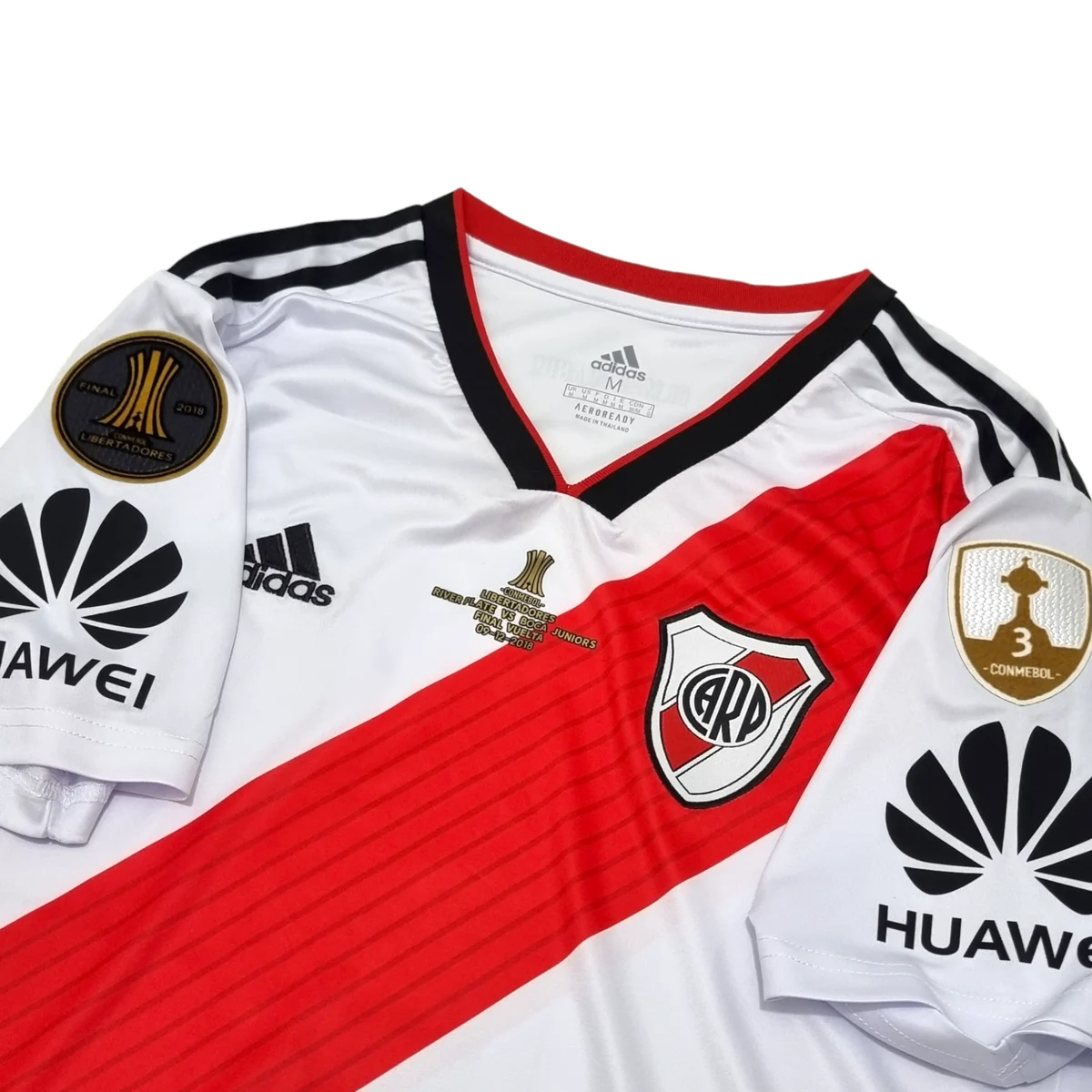 Camiseta River Plate Local 2018 retro foto 2