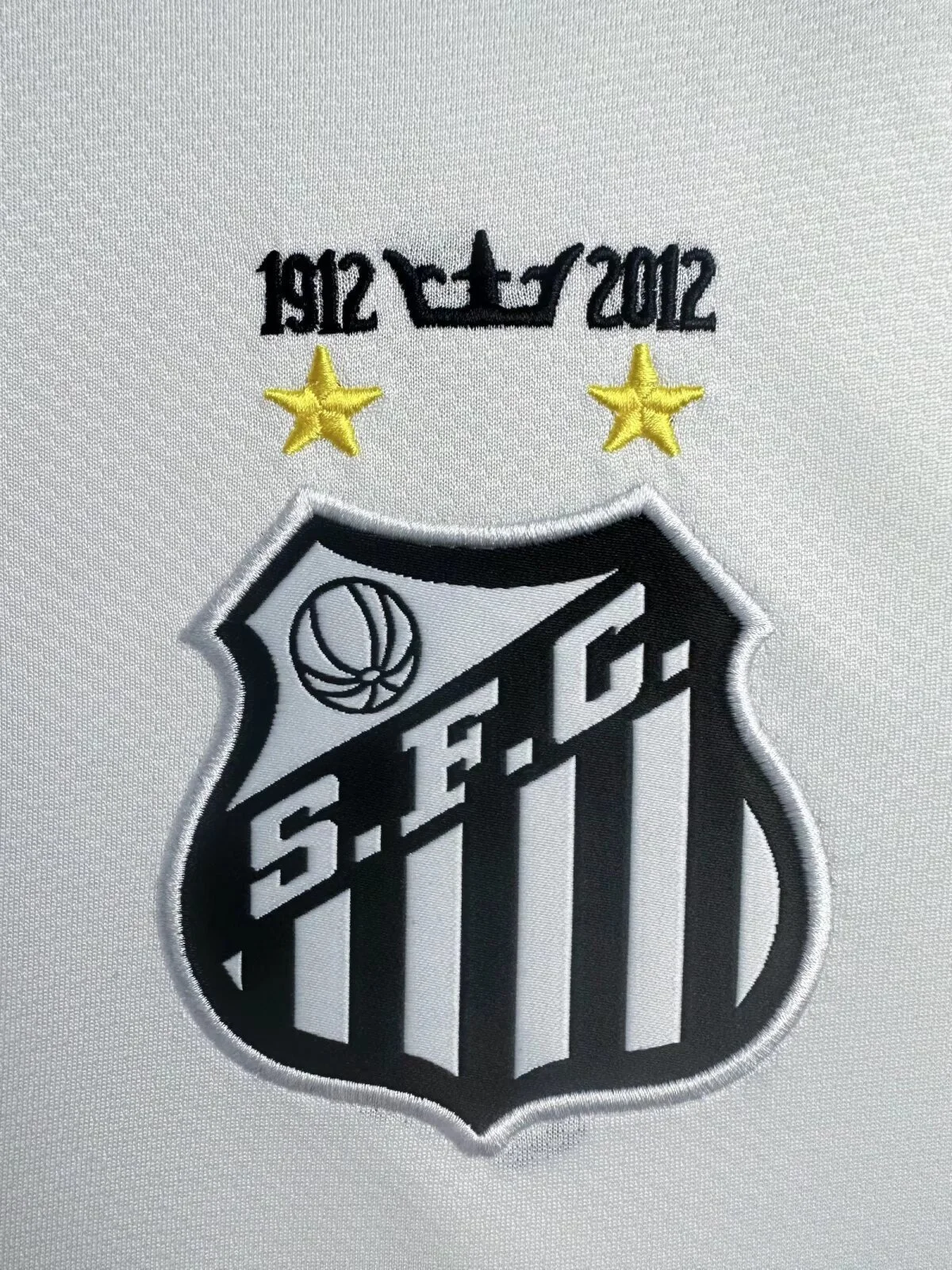 Camiseta Santos Local 2012/2013 retro foto 3