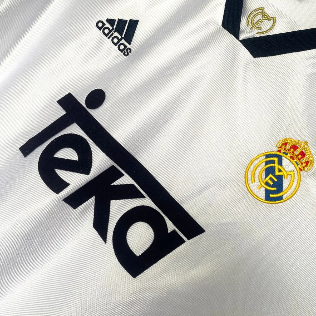 Camiseta Retro Real Madrid Local 1999/00 Blanca - Retro - Vista 6