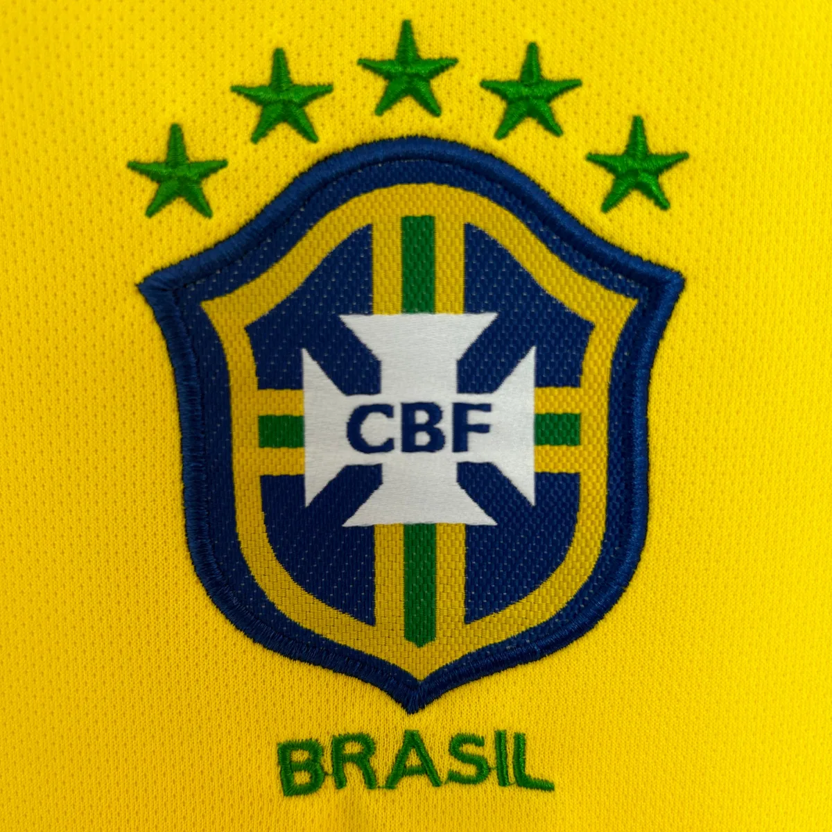 Camiseta Retro Brasil Local 2004 - Retro - Vista 3