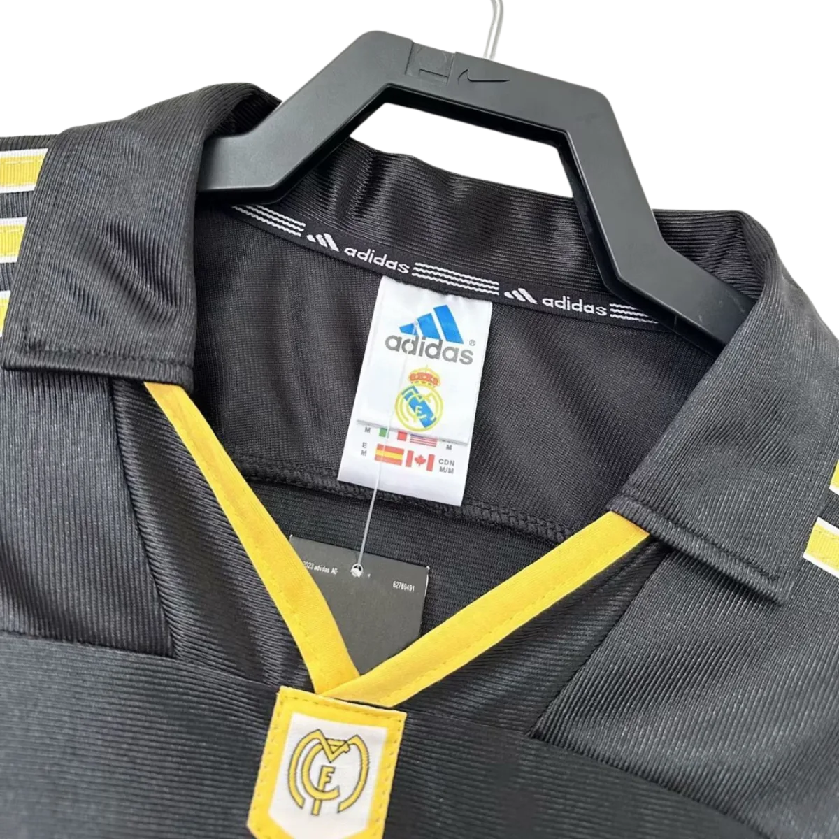 Camiseta Retro Real Madrid Tercera 1999/00 Negra - Retro - Vista 2