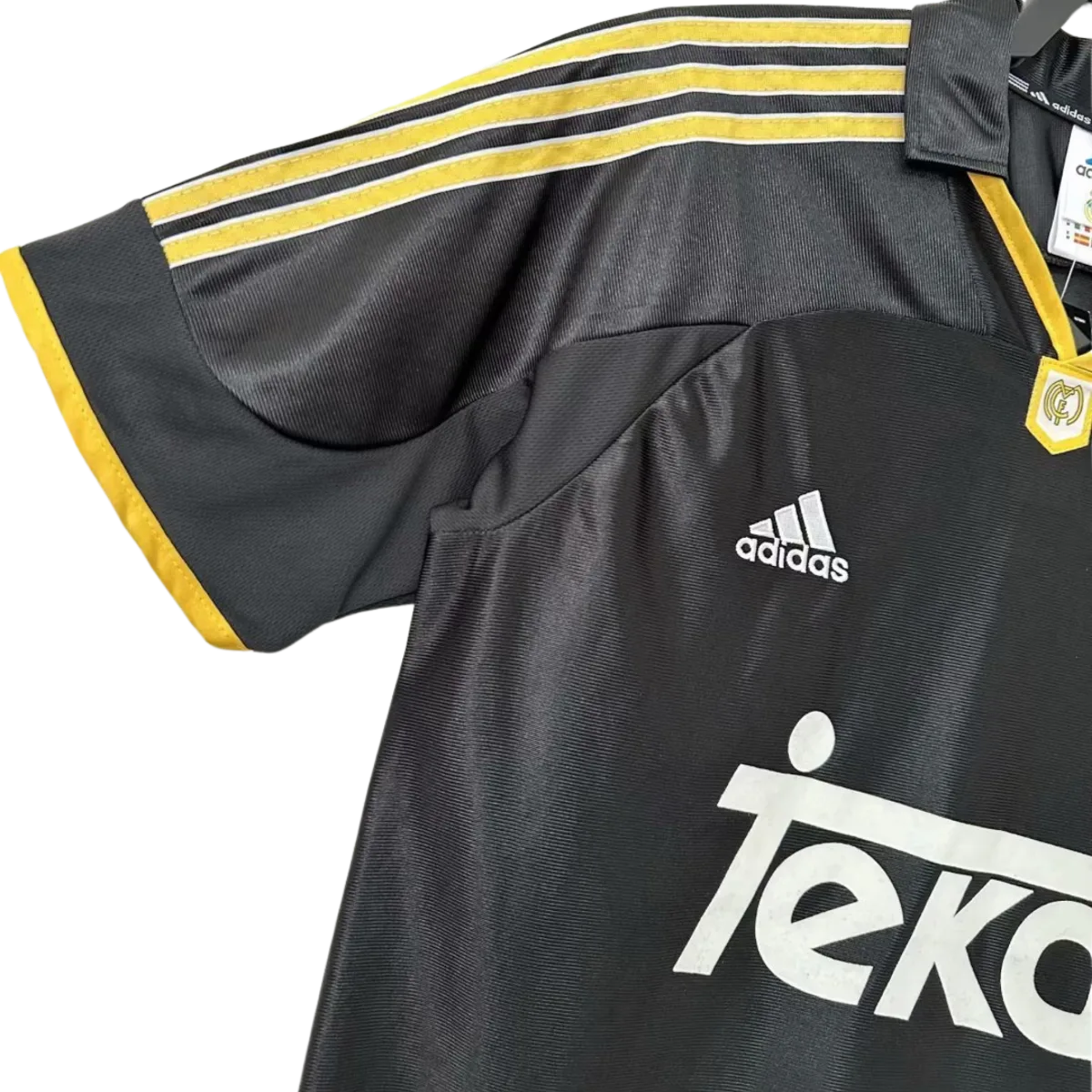 Camiseta Retro Real Madrid Tercera 1999/00 Negra - Retro - Vista 3
