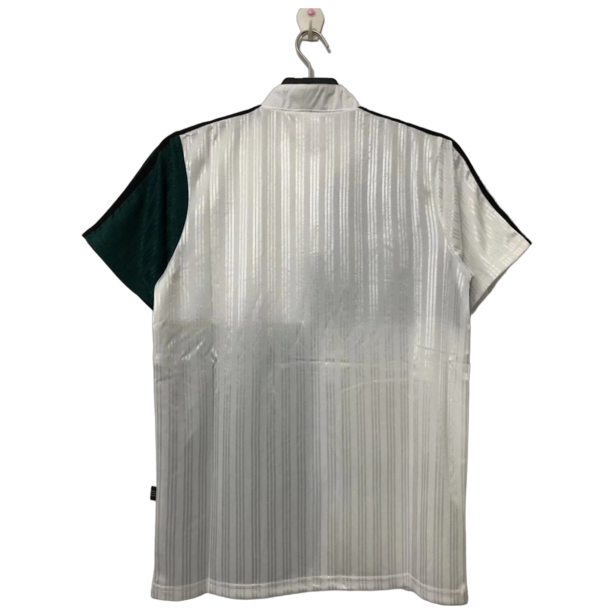 Camiseta Retro Liverpool 1995/96 Verde y Blanca - Retro - Vista 6